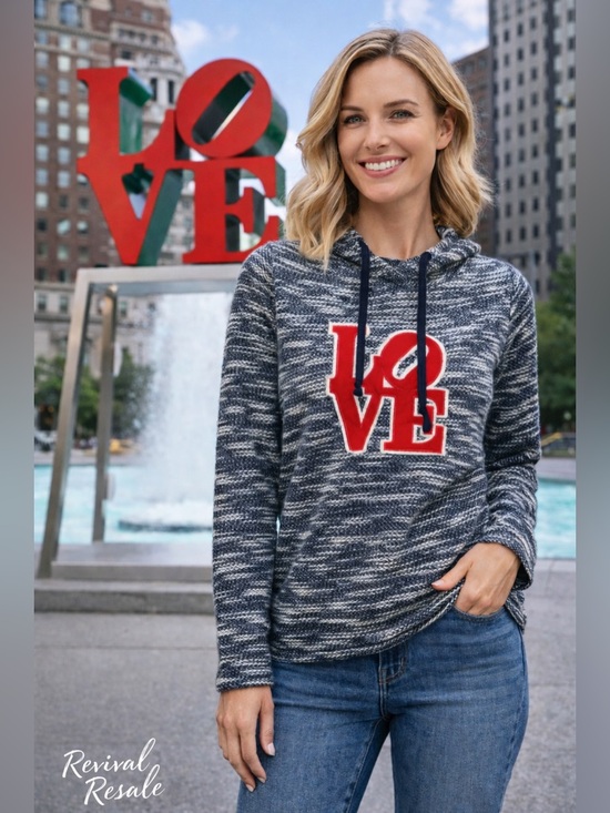 Artisan Sweaters - Philadelphia LOVE Hoodie Size Small Black White Red Light‎ Cozy Pullover